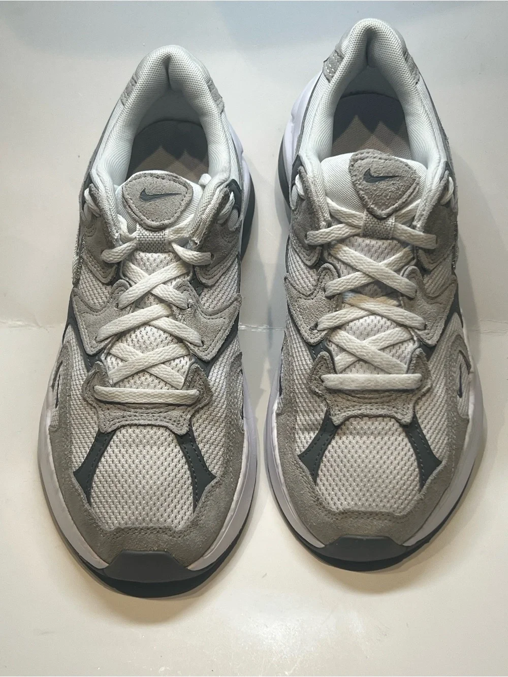 Nike AL8 Women's  Sz 8.5